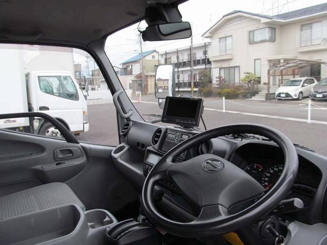 日野デュトロ冷凍車（冷蔵車）小型（2t・3t）[写真07]