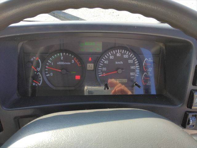 いすゞフォワードコンテナ専用車中型（4t）[写真24]