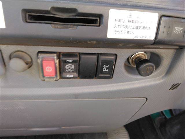 いすゞフォワードコンテナ専用車中型（4t）[写真29]