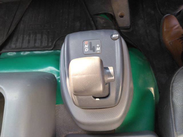 いすゞフォワードコンテナ専用車中型（4t）[写真30]