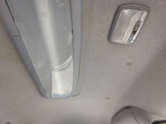 いすゞフォワードコンテナ専用車中型（4t）[写真35]