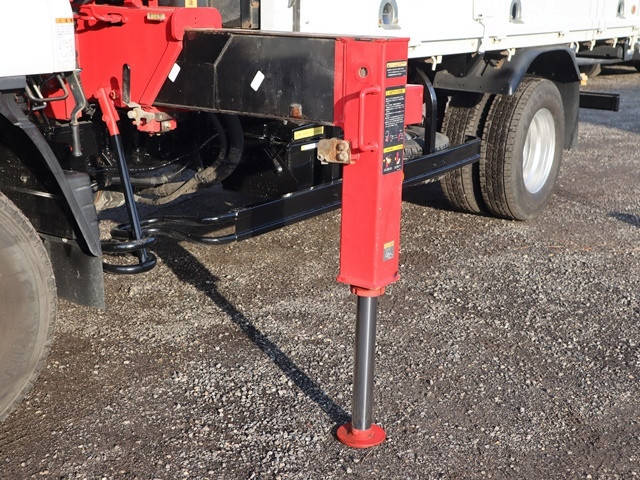 三菱ふそうキャンタークレーン4段小型（2t・3t）[写真19]