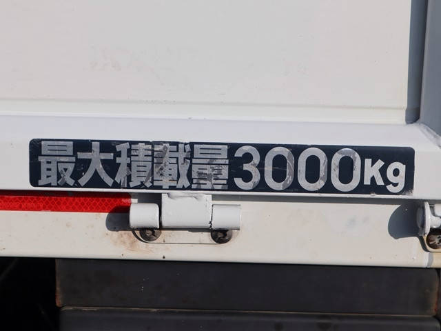 三菱ふそうキャンタークレーン4段小型（2t・3t）[写真08]