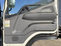 三菱ふそうキャンターアルミバン小型（2t・3t）[写真24]