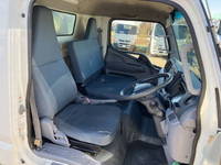 三菱ふそうキャンターアルミバン小型（2t・3t）[写真26]