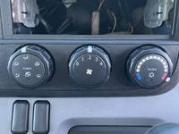 三菱ふそうキャンターアルミバン小型（2t・3t）[写真32]