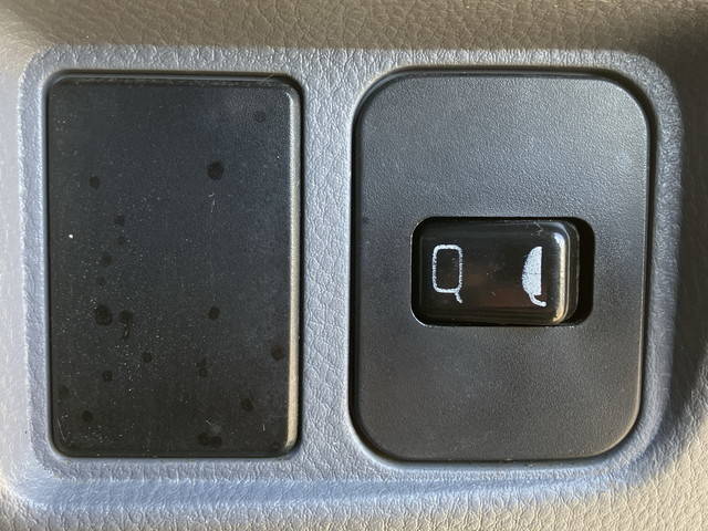 三菱ふそうキャンターアルミバン小型（2t・3t）[写真34]