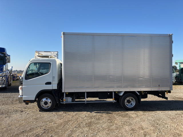 三菱ふそうキャンターアルミバン小型（2t・3t）[写真05]