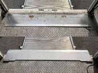 いすゞエルフ冷凍車（冷蔵車）小型（2t・3t）[写真12]