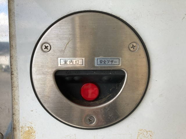 いすゞエルフ冷凍車（冷蔵車）小型（2t・3t）[写真14]