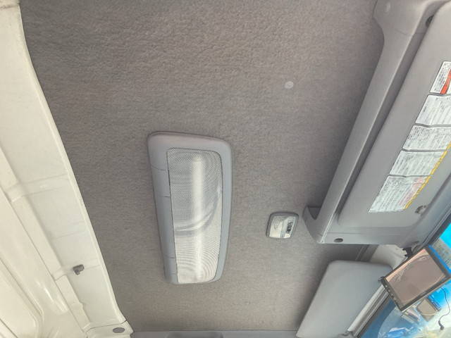 いすゞエルフ冷凍車（冷蔵車）小型（2t・3t）[写真31]