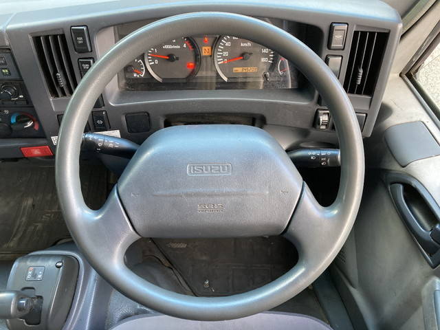 いすゞエルフ冷凍車（冷蔵車）小型（2t・3t）[写真32]