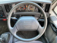 いすゞエルフ冷凍車（冷蔵車）小型（2t・3t）[写真32]