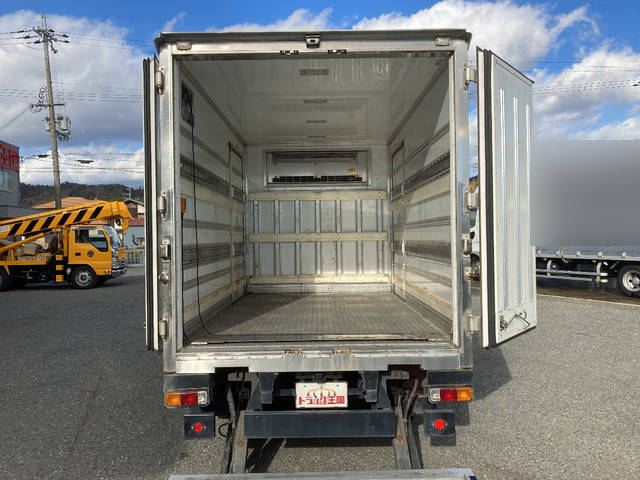 いすゞエルフ冷凍車（冷蔵車）小型（2t・3t）[写真09]