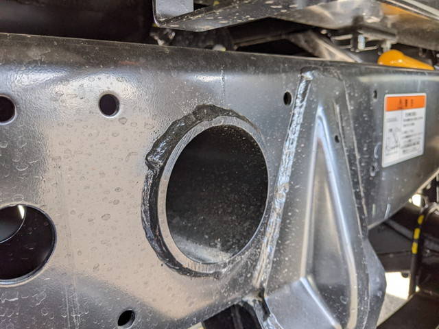 三菱ふそうキャンターダンプ小型（2t・3t）[写真24]