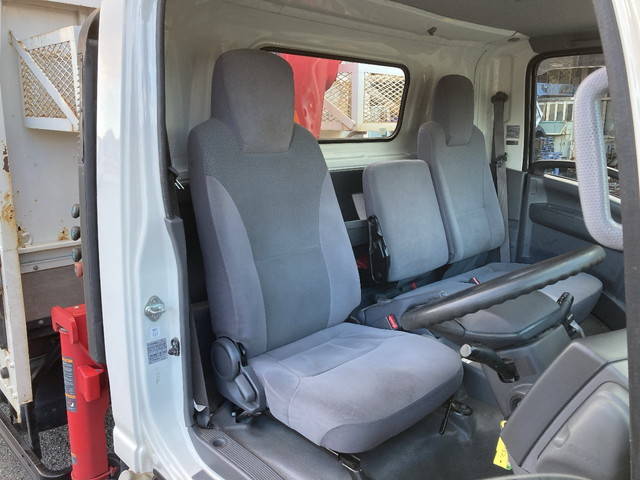 いすゞエルフクレーン4段小型（2t・3t）[写真30]