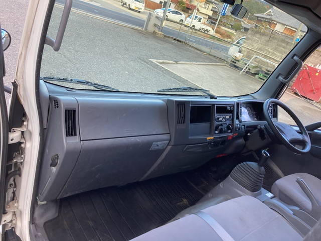 いすゞエルフクレーン4段小型（2t・3t）[写真31]