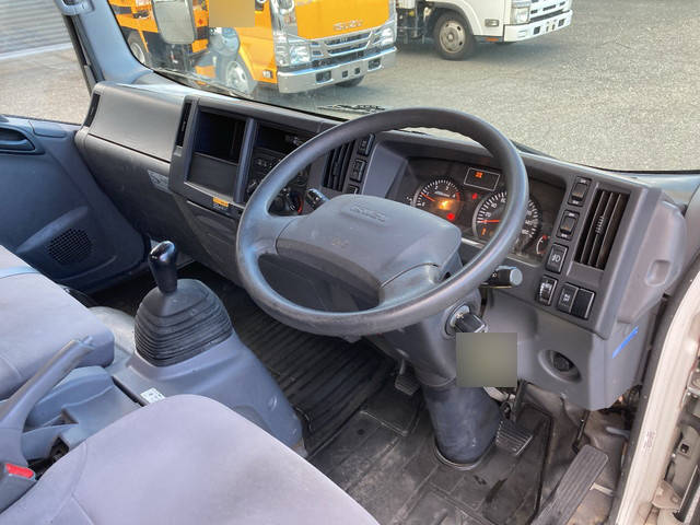 いすゞエルフクレーン4段小型（2t・3t）[写真32]