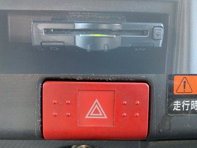 いすゞエルフクレーン4段小型（2t・3t）[写真38]