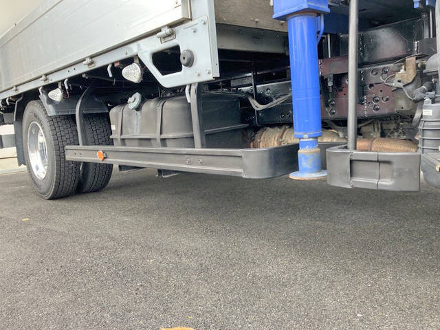 いすゞエルフクレーン4段小型（2t・3t）[写真14]