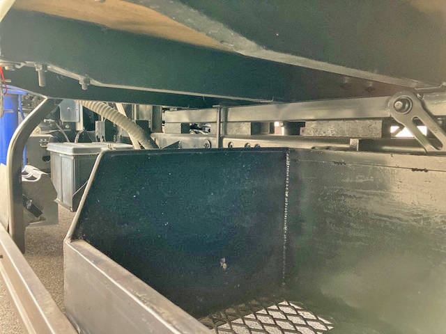 いすゞエルフクレーン4段小型（2t・3t）[写真19]