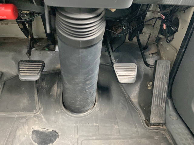 いすゞエルフクレーン4段小型（2t・3t）[写真35]