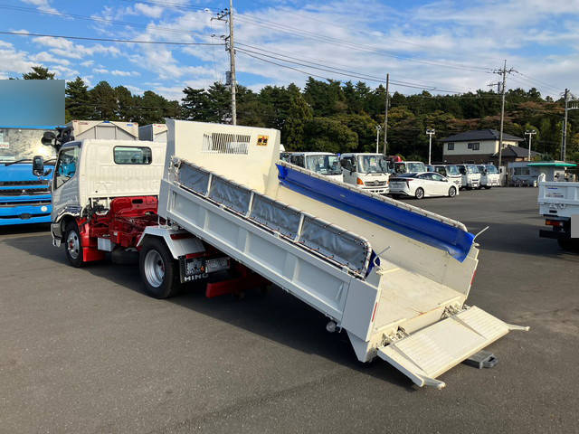 日野デュトロローダーダンプ小型（2t・3t）[写真03]