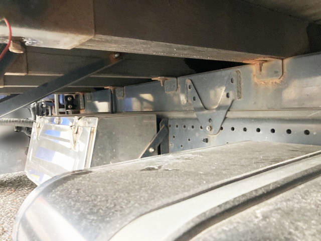 いすゞフォワードクレーン4段増トン（6t・8t）[写真15]