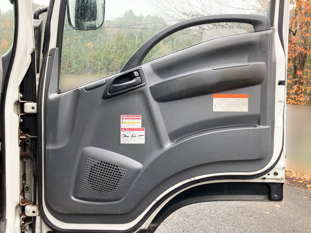 いすゞフォワードクレーン4段増トン（6t・8t）[写真24]