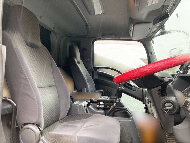 いすゞフォワードクレーン4段増トン（6t・8t）[写真26]