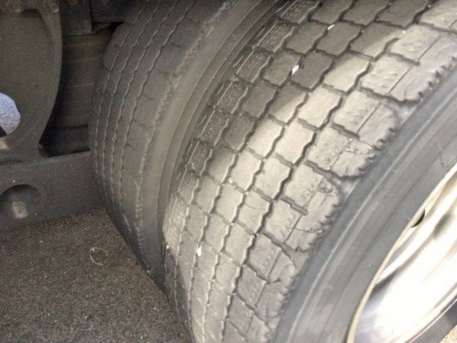 日野プロフィアアルミウイング大型（10t）[写真16]