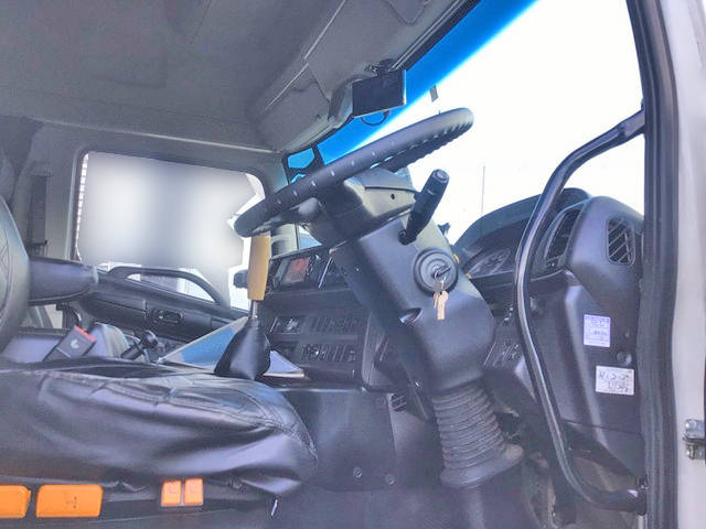 日野プロフィアアルミウイング大型（10t）[写真25]