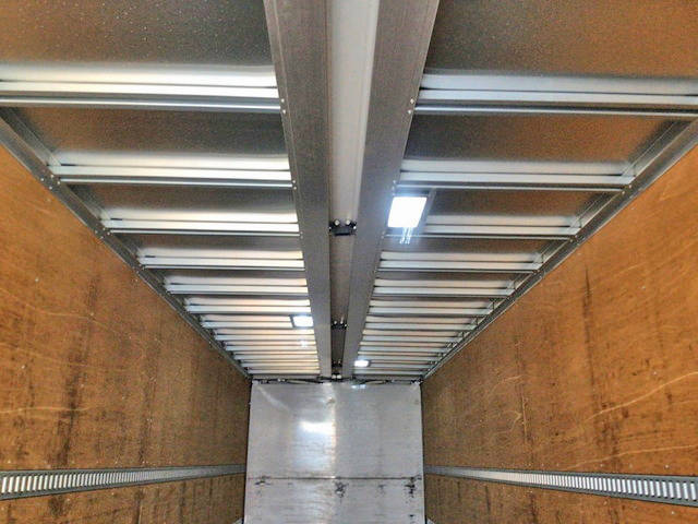 日野プロフィアアルミウイング大型（10t）[写真04]