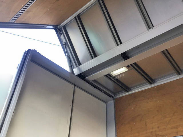 日野プロフィアアルミウイング大型（10t）[写真08]