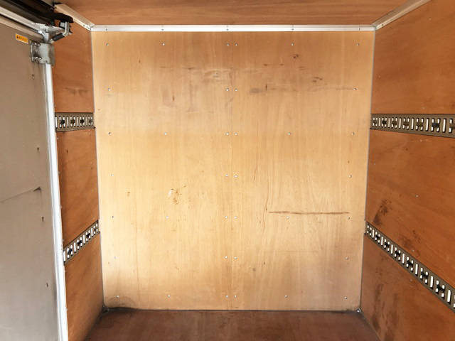 三菱ふそうキャンターアルミバン小型（2t・3t）[写真13]