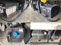 三菱ふそうキャンターアルミバン小型（2t・3t）[写真16]