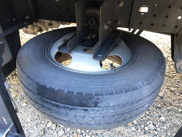 三菱ふそうキャンターアルミバン小型（2t・3t）[写真18]