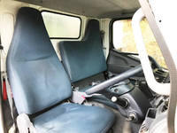 三菱ふそうキャンターアルミバン小型（2t・3t）[写真27]