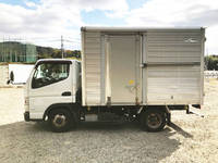 三菱ふそうキャンターアルミバン小型（2t・3t）[写真05]