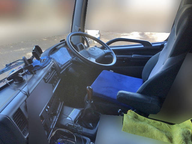 日野プロフィアバルク車（粉粒体運搬車）大型（10t）[写真22]