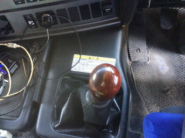 日野プロフィアバルク車（粉粒体運搬車）大型（10t）[写真26]