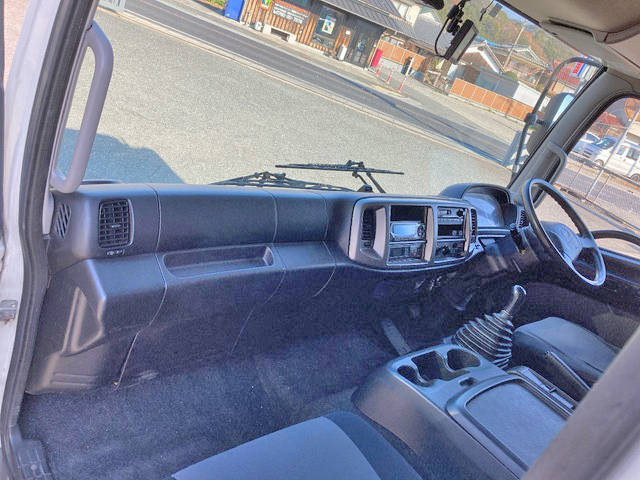 日野レンジャー冷凍車（冷蔵車）小型（2t・3t）[写真30]