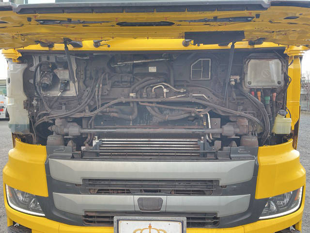 日野プロフィア汚泥吸引車大型（10t）[写真23]