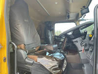 日野プロフィア汚泥吸引車大型（10t）[写真34]