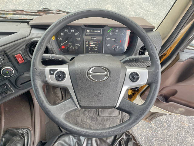 日野プロフィア汚泥吸引車大型（10t）[写真37]