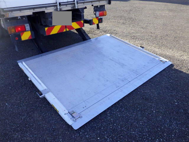 日野デュトロ冷凍車（冷蔵車）小型（2t・3t）[写真26]