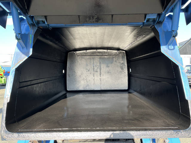 日産アトラスパッカー車（塵芥車）小型（2t・3t）[写真02]