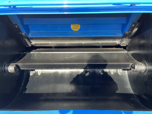 日産アトラスパッカー車（塵芥車）小型（2t・3t）[写真07]