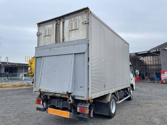 いすゞエルフアルミバン小型（2t・3t）[写真02]