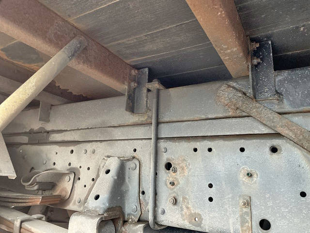 いすゞエルフアルミバン小型（2t・3t）[写真24]